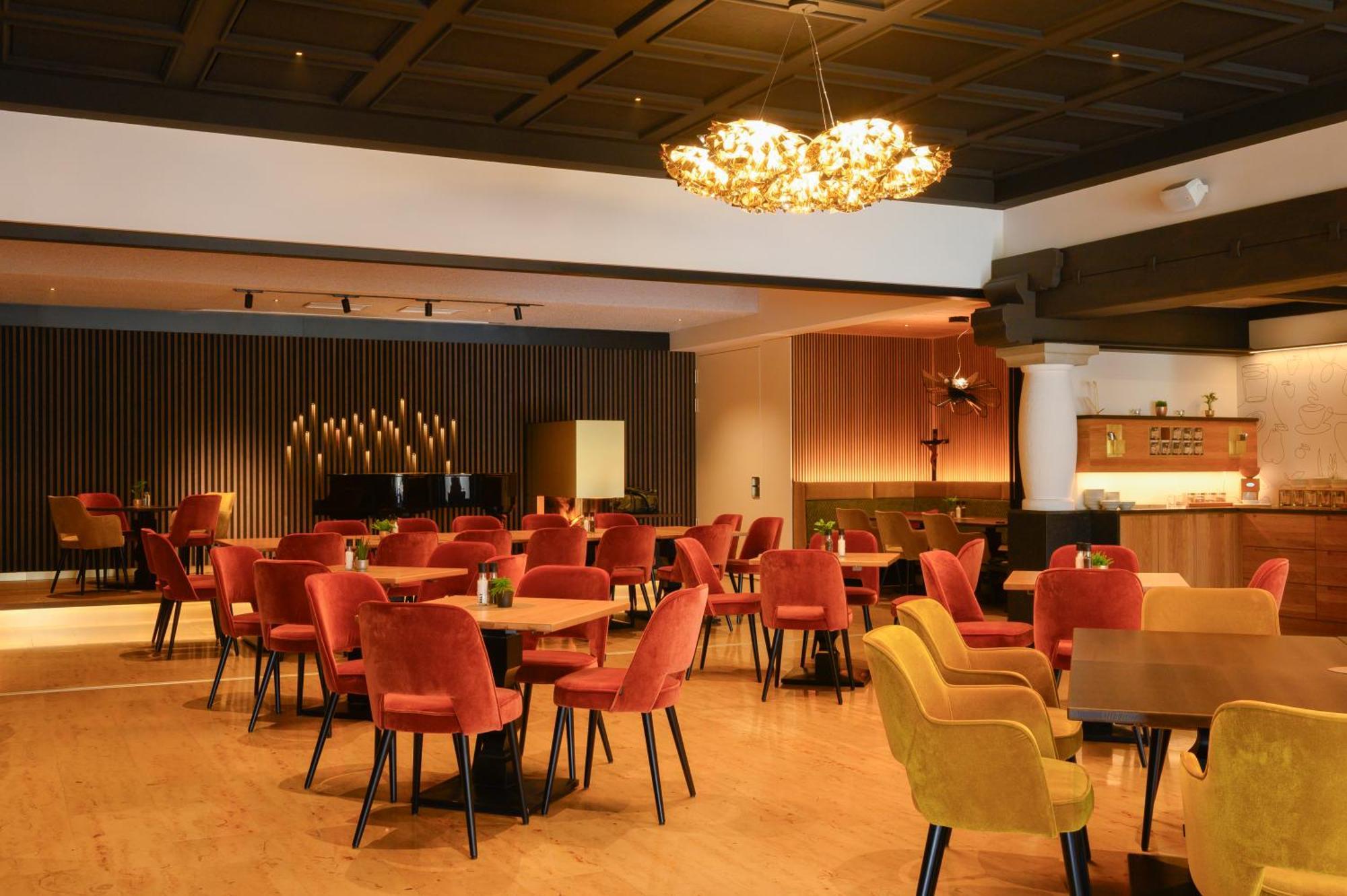 Aktivhotel Foettinger Steinbach am Attersee Exterior foto